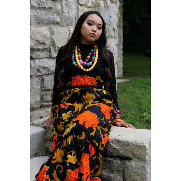 Yellow Plastic Beads Matinee Necklace Vintage Costume Jewelry - Picture 1 of 4